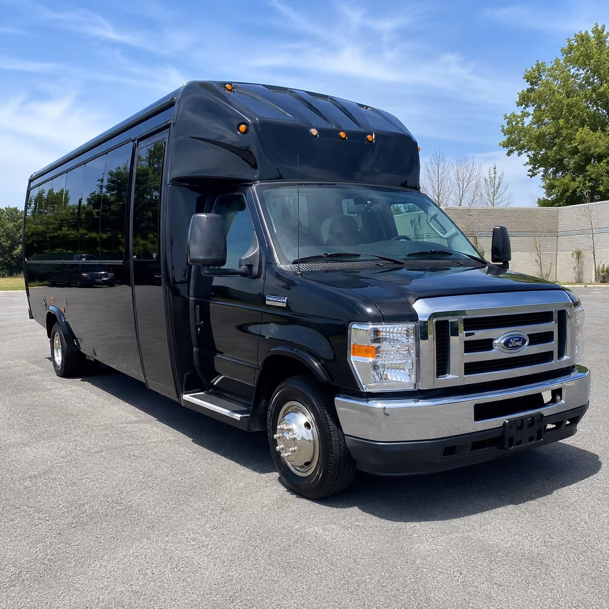 20 Passenger Party Bus Exterior