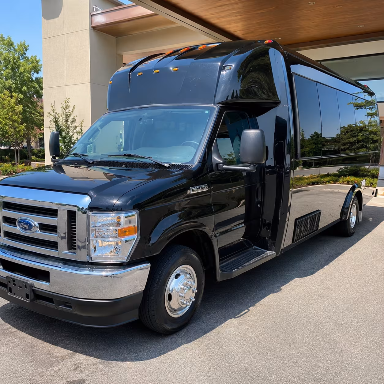 Jacksonville Birthday, Sweet 16, & Quinceañera Transportation party bus exterior